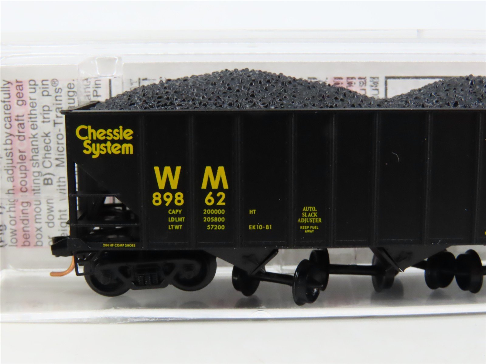 N Scale Micro-Trains MTL 108150 WM Chessie System 3-Bay Hopper #89862 w/ Load