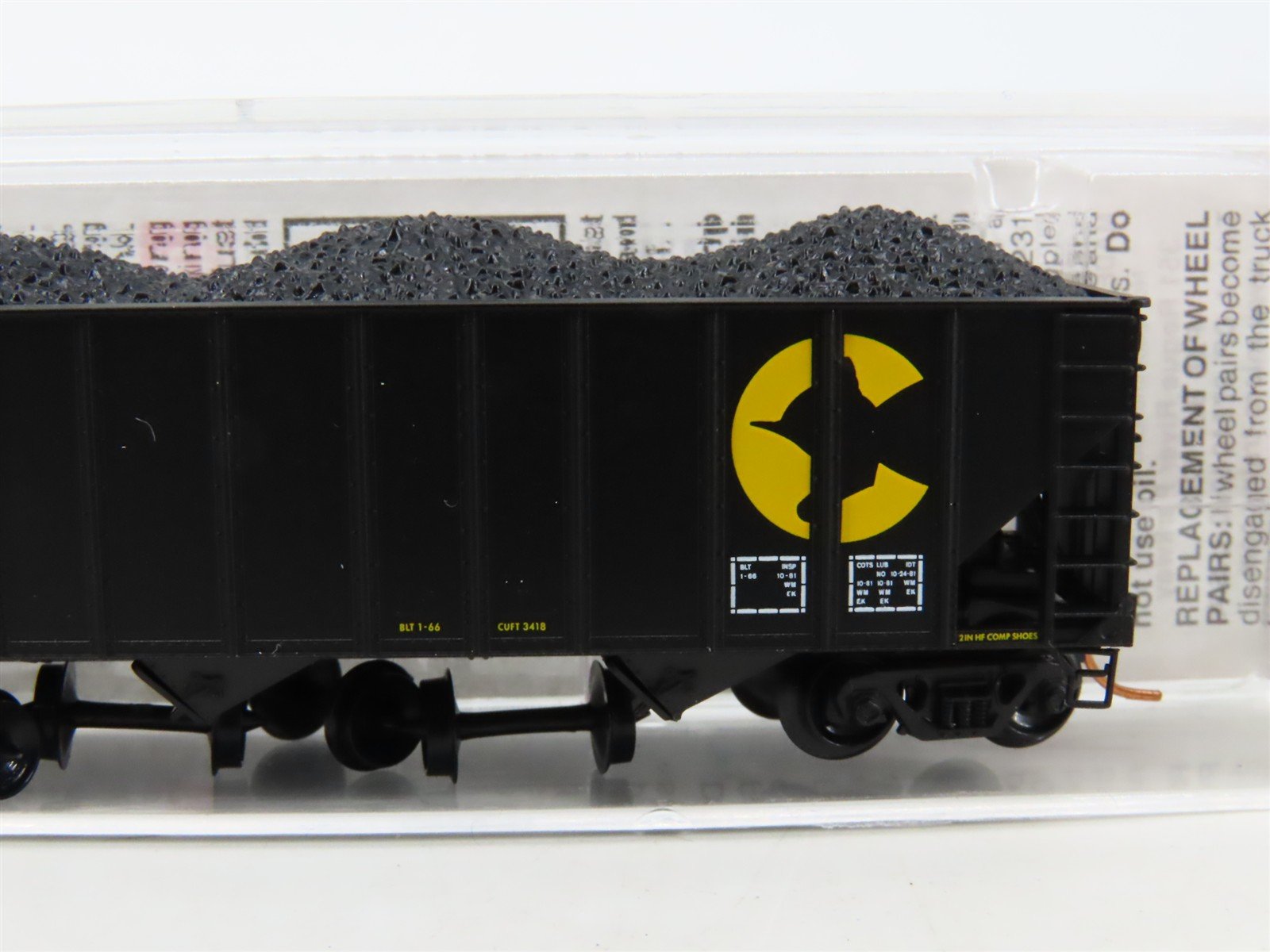 N Scale Micro-Trains MTL 108150 WM Chessie System 3-Bay Hopper #89862 w/ Load