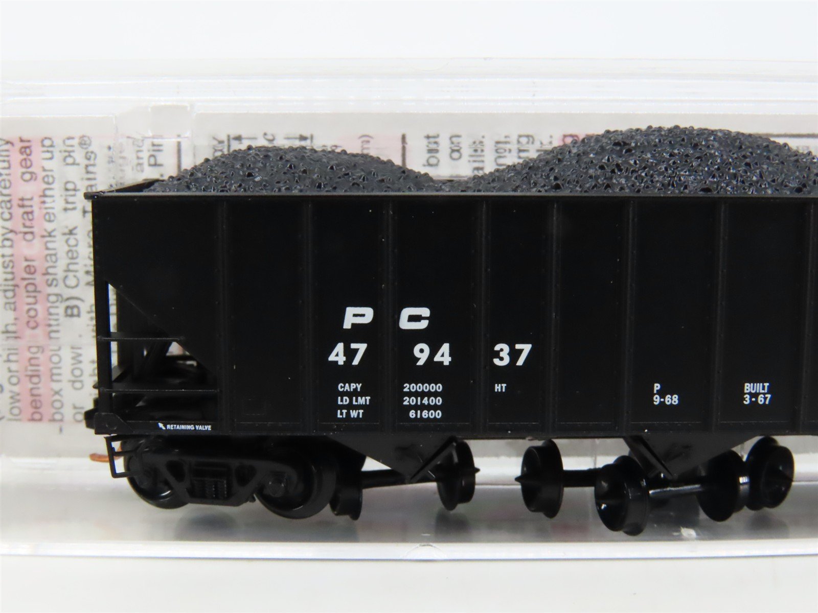 N Scale Micro-Trains MTL 108140 PC Penn Central 3-Bay Hopper #479437 w/ Load