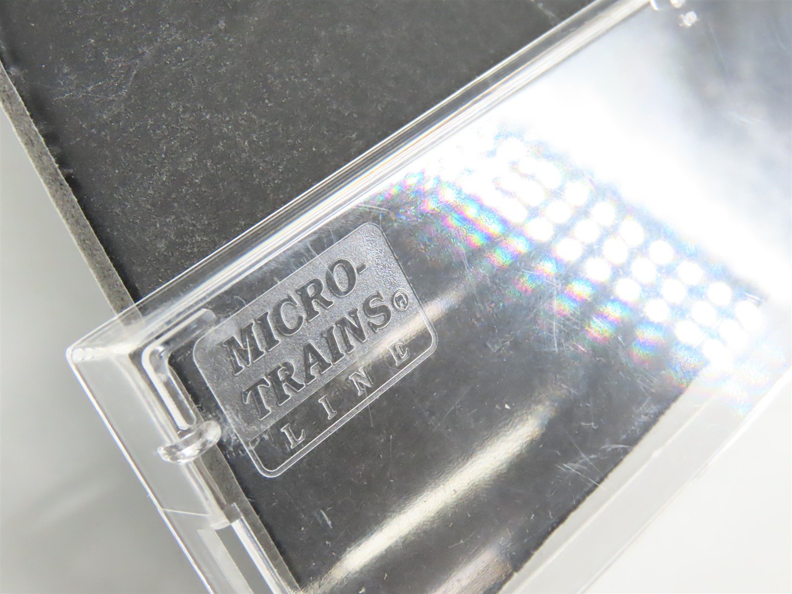 N Micro-Trains MTL 09400270 KCS Kansas City Southern 3-Bay Covered Hopper 286022