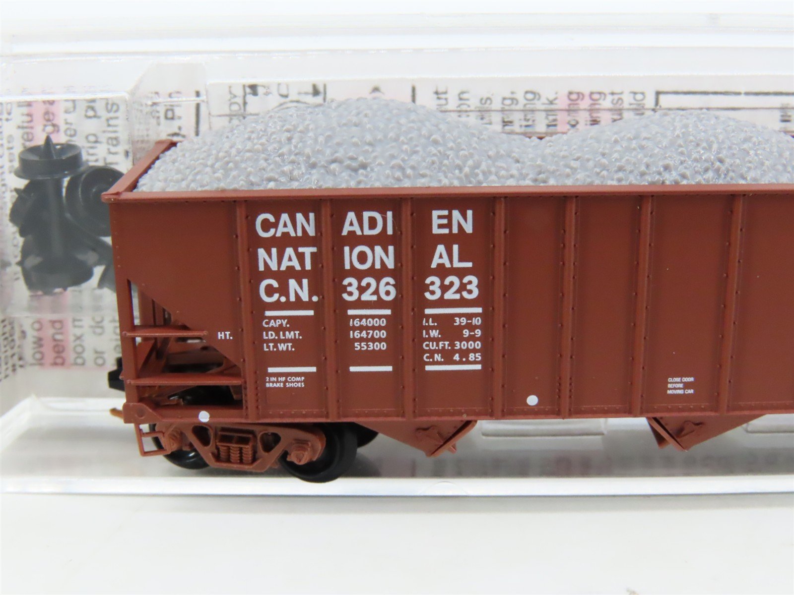N Scale Micro-Trains MTL 108160 CN Canadian National 3-Bay Hopper #326323 w/Load