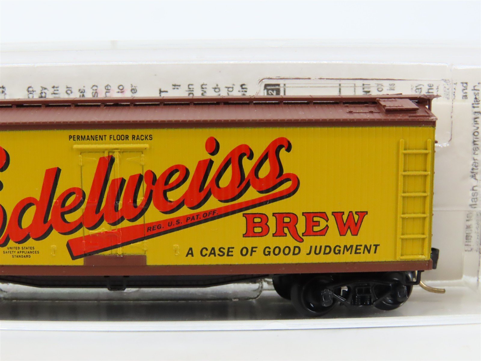 N Scale Micro-Trains MTL 49430 URT Edelweiss Brew 40' Wood Reefer #18301