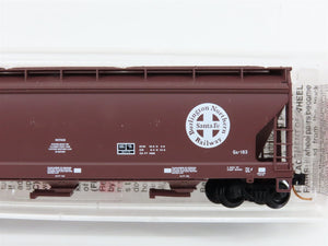 N Scale Micro-Trains MTL 94180 BNSF Railway 3-Bay Covered Hopper #420505