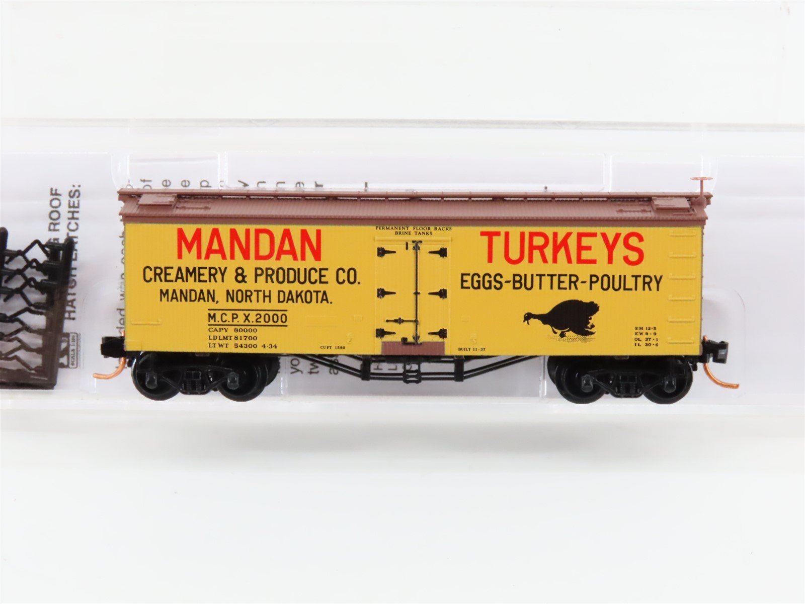 N Scale Micro-Trains MTL 05800090 MCPX Mandan Creamery & Produce 36' Reefer 2000