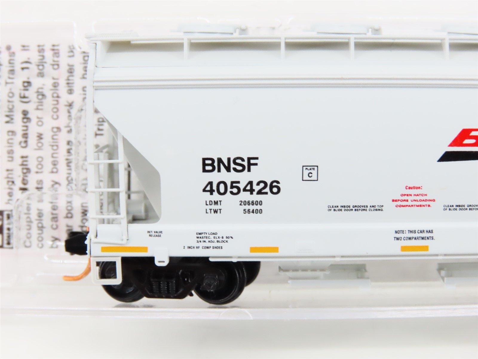 N Scale Micro-Trains MTL 09200281 BNSF Railway 2-Bay Centerflow Hopper #405426