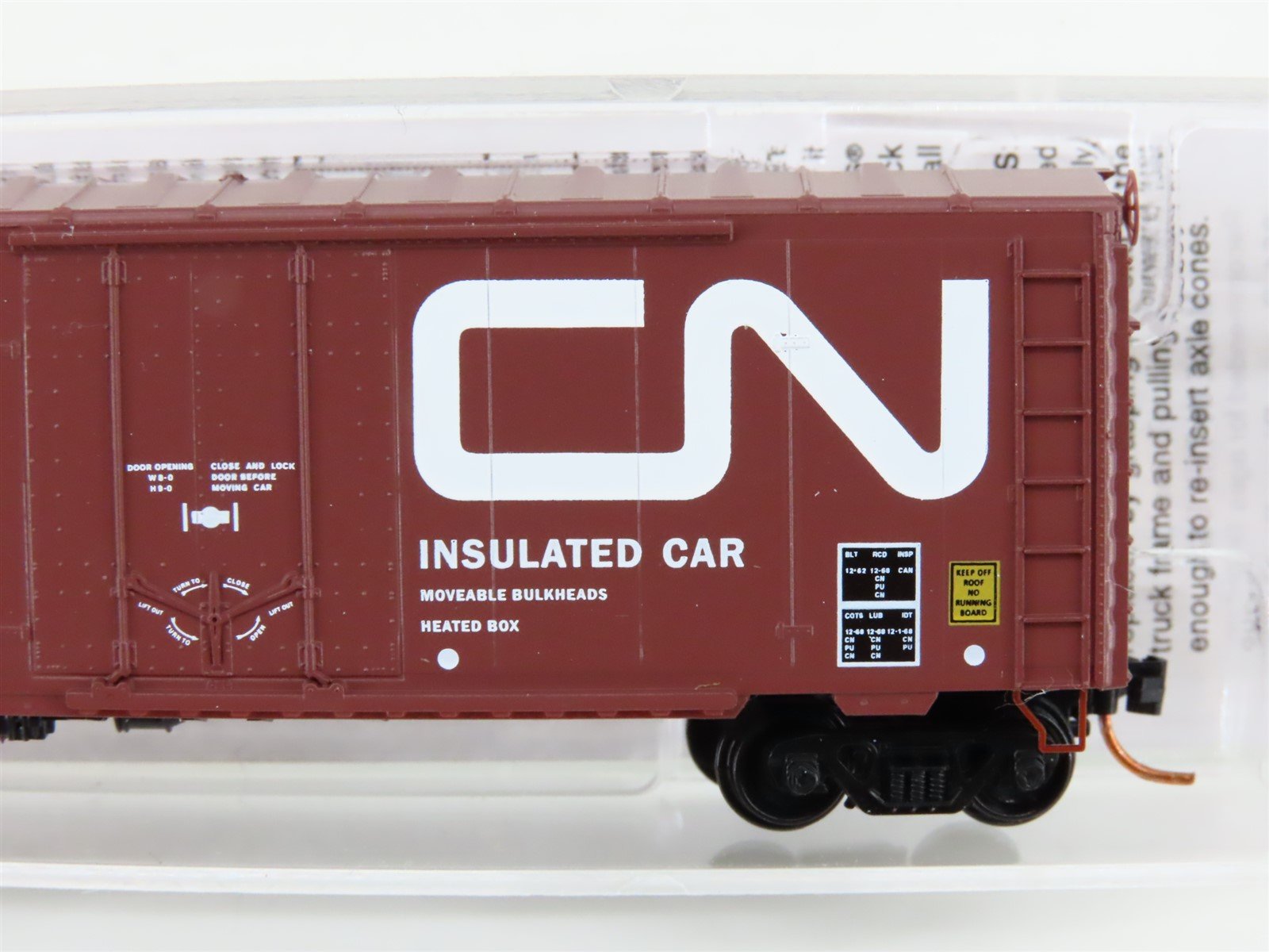 N Scale Micro-Trains MTL 07400150 CN Canadian National 40' Box Car #291147