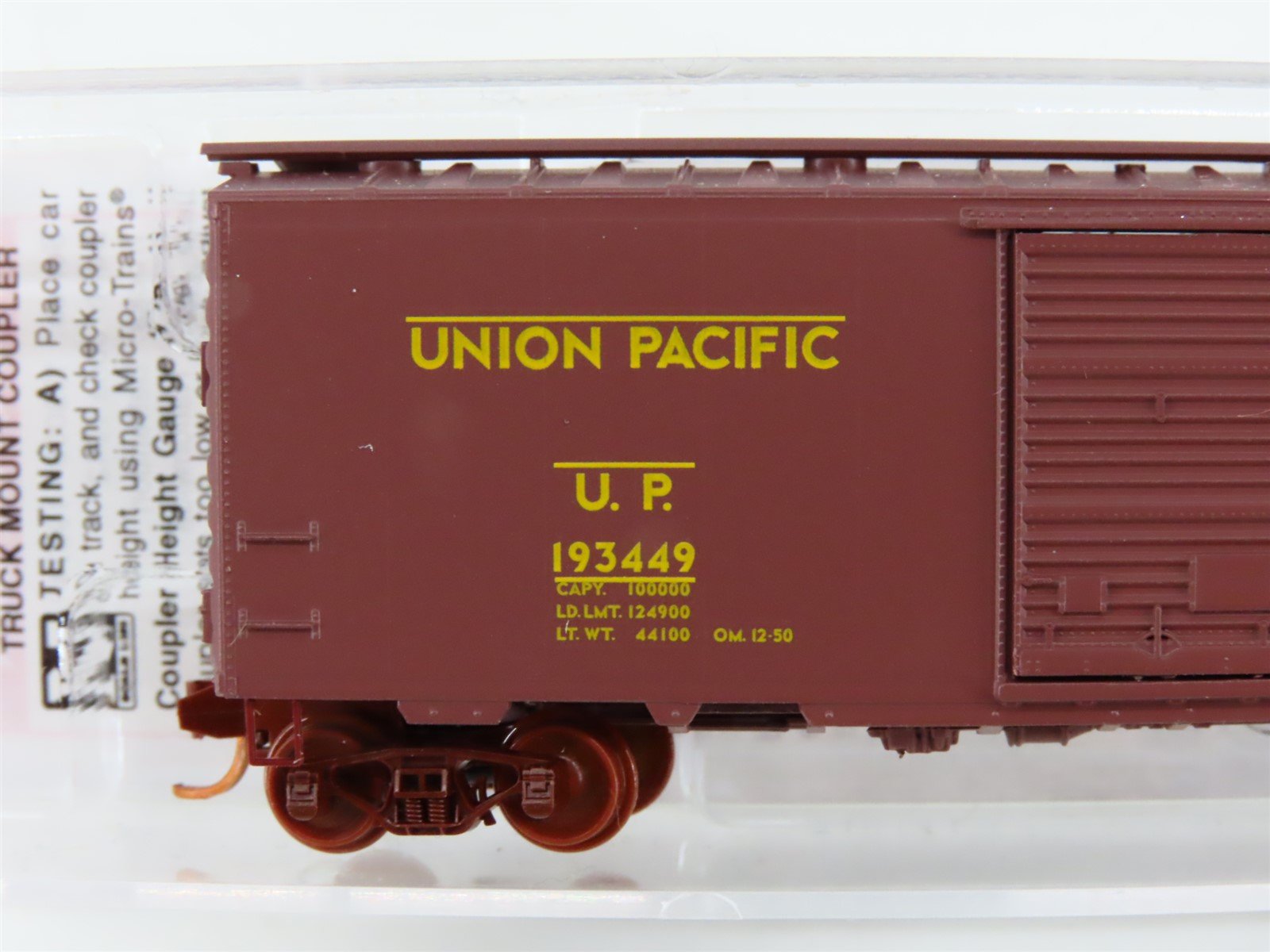 N Scale Micro-Trains MTL 02000298 UP Union Pacific 40' Boxcar #193449 w/ Load