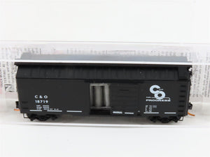 N Scale Micro-Trains MTL 02000876 C&O Chesapeake & Ohio 40' Boxcar 18719 w/ Load