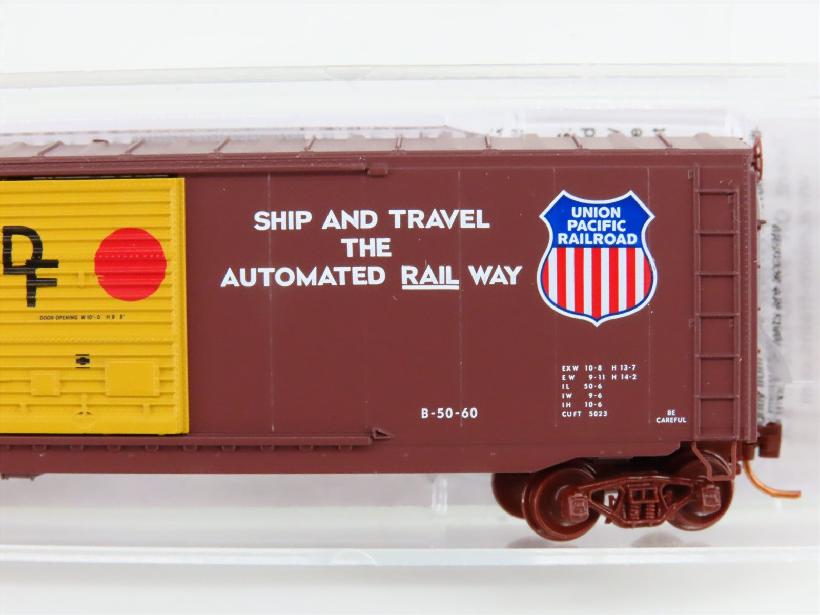 N Scale Micro-Trains MTL 07700050 UP Union Pacific 50' Box Car #507405