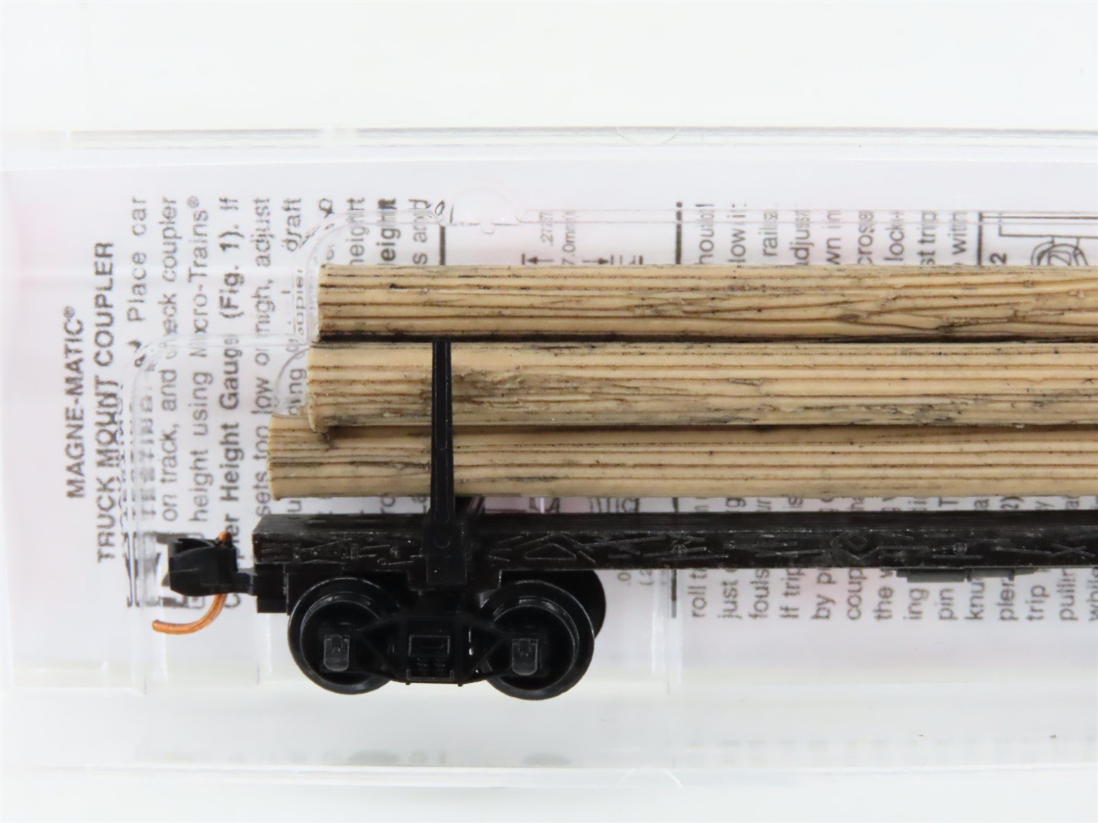 N Scale Micro-Trains MTL 11400090 40' Modern Log Car w/ Uprights & Log Load
