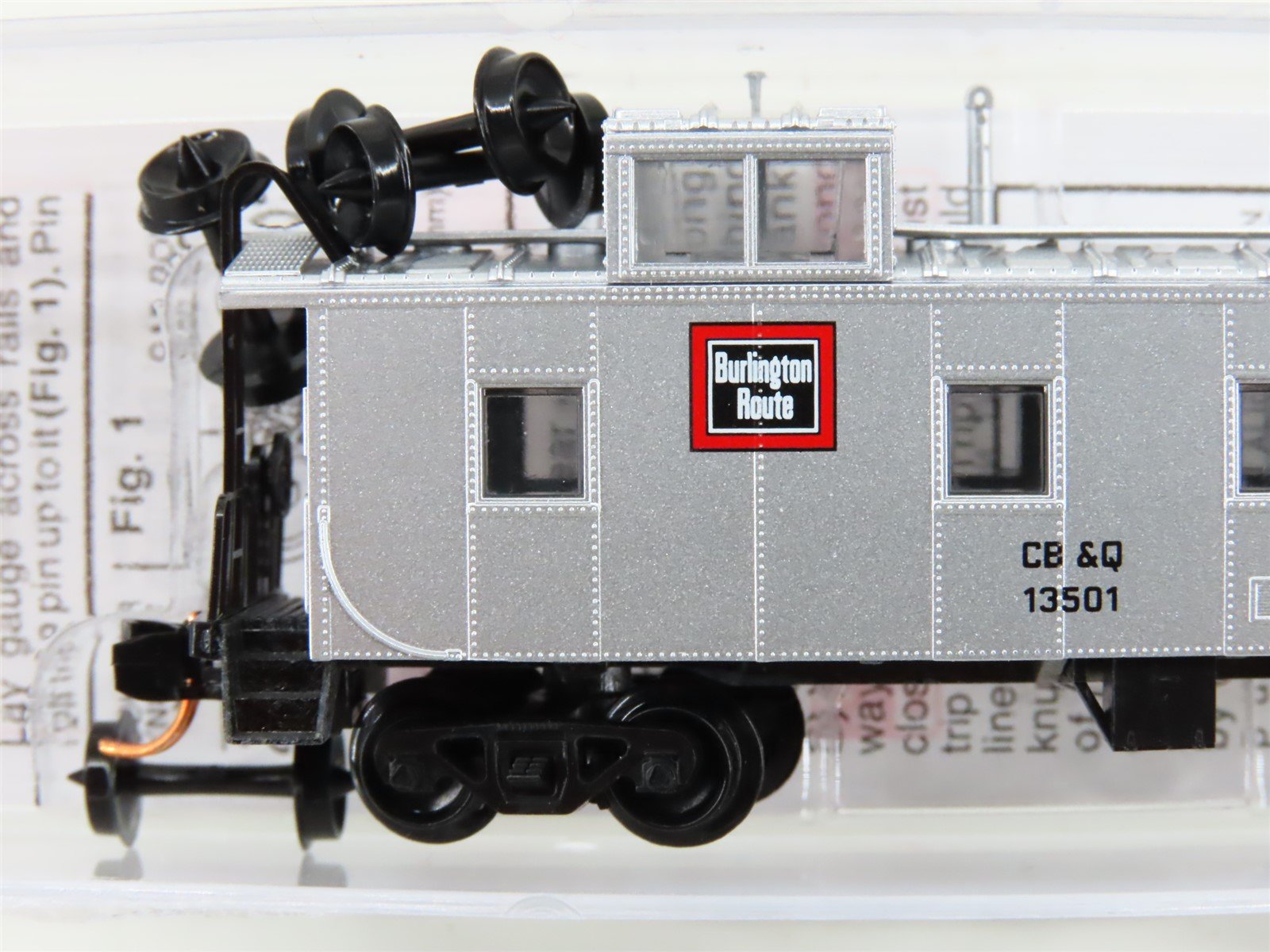 N Scale Micro-Trains MTL 10000290 CB&Q Burlington Route 36' Caboose #13501