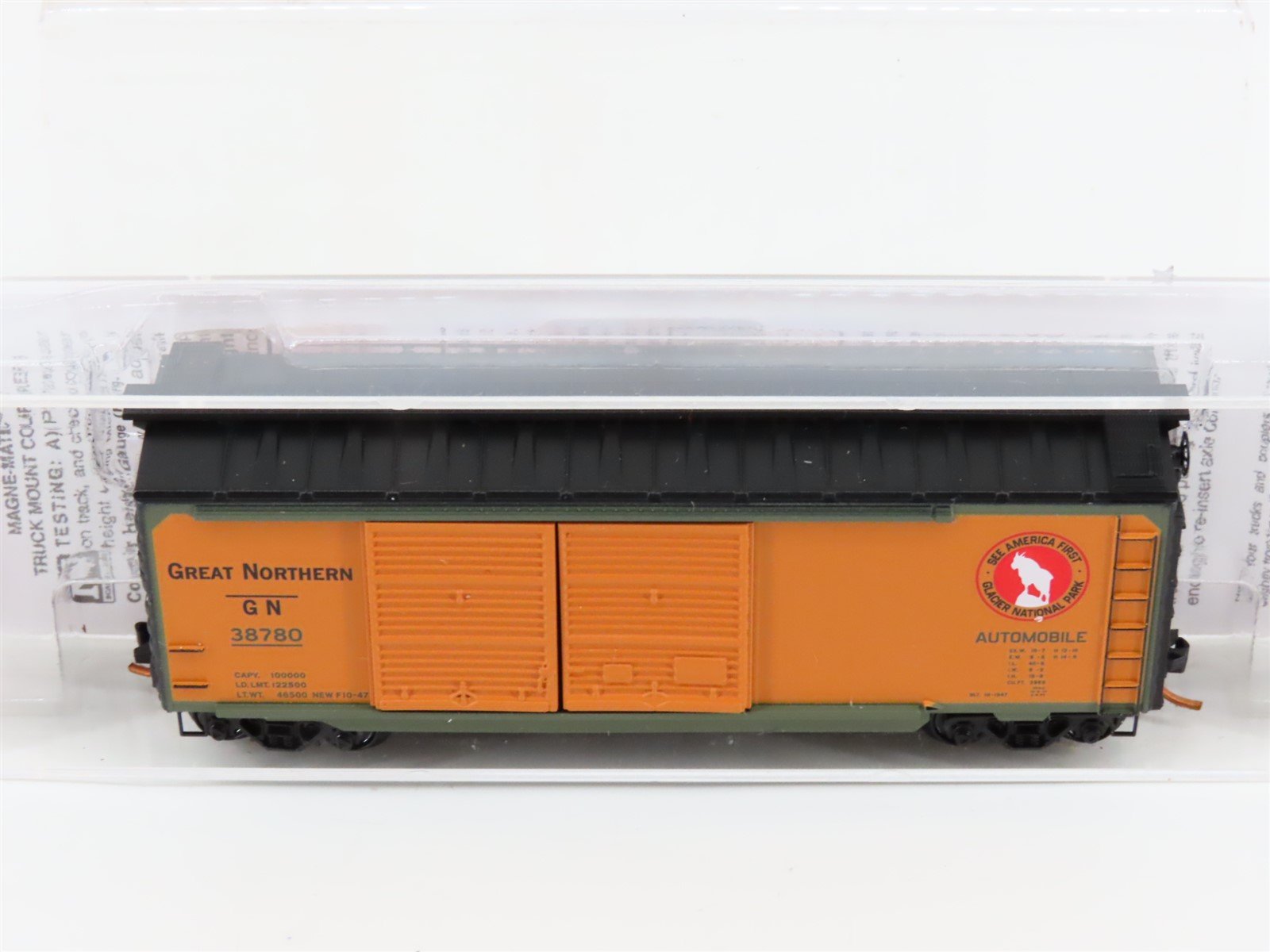 N Scale Micro-Trains MTL 02300312 GN Glacier National Park 40' Box Car #38780