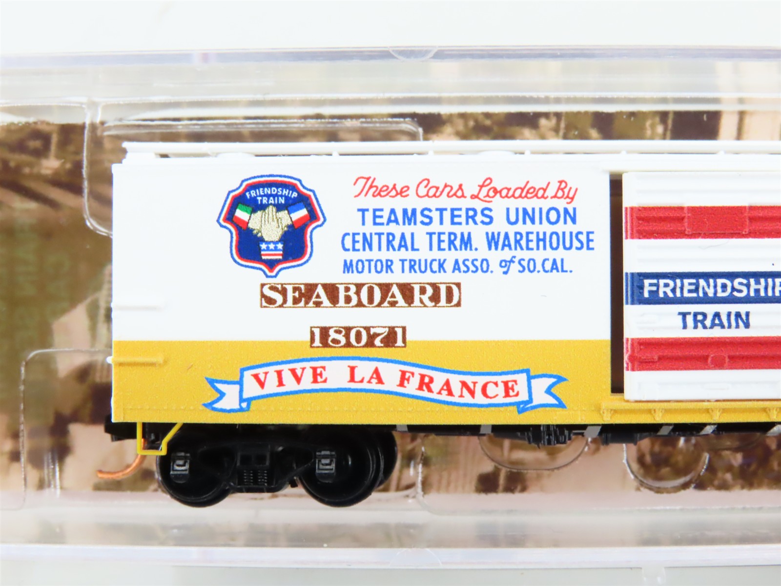 N Scale Micro-Trains MTL 12000280 Seaboard Friendship 40' Box Car #18071