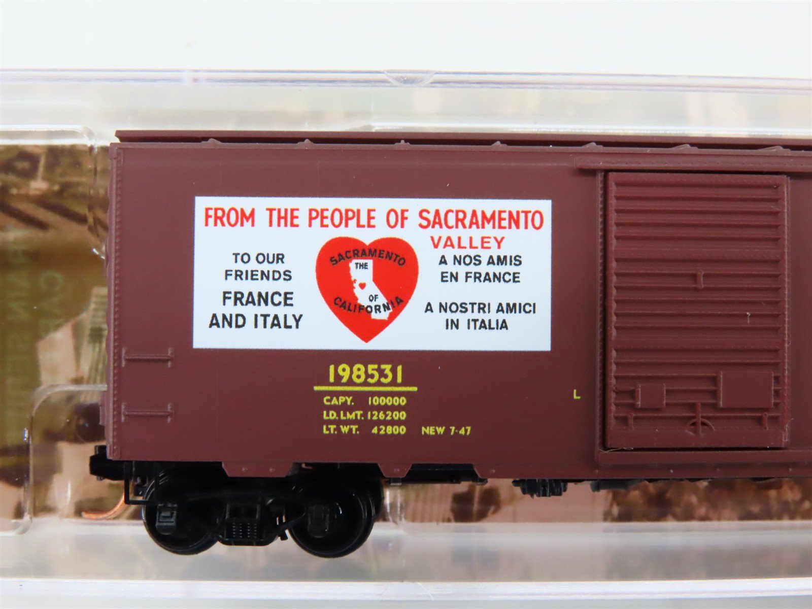 N Scale Micro-Trains MTL 02000067 UP Friendship Sacramento 40' Box Car #198531