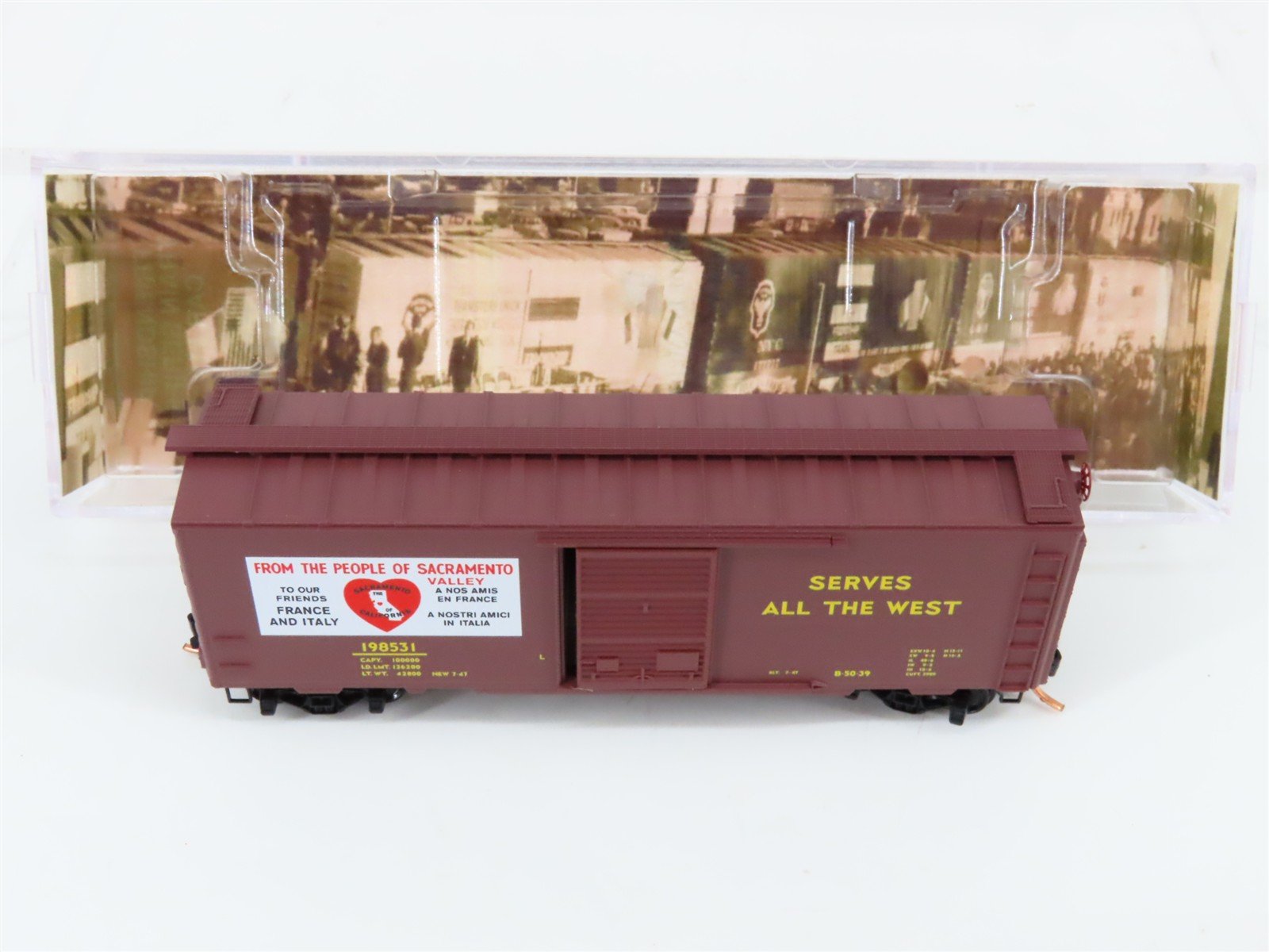 N Scale Micro-Trains MTL 02000067 UP Friendship Sacramento 40' Box Car #198531