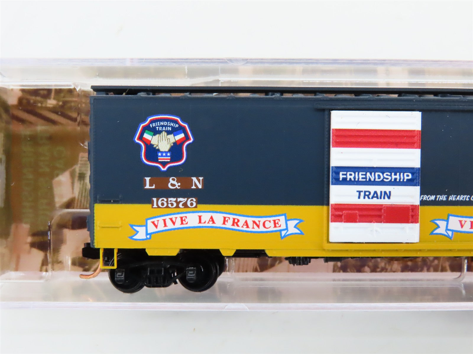 N Scale Micro-Trains MTL 02000057 L&N Friendship Train 40' Box Car #16576