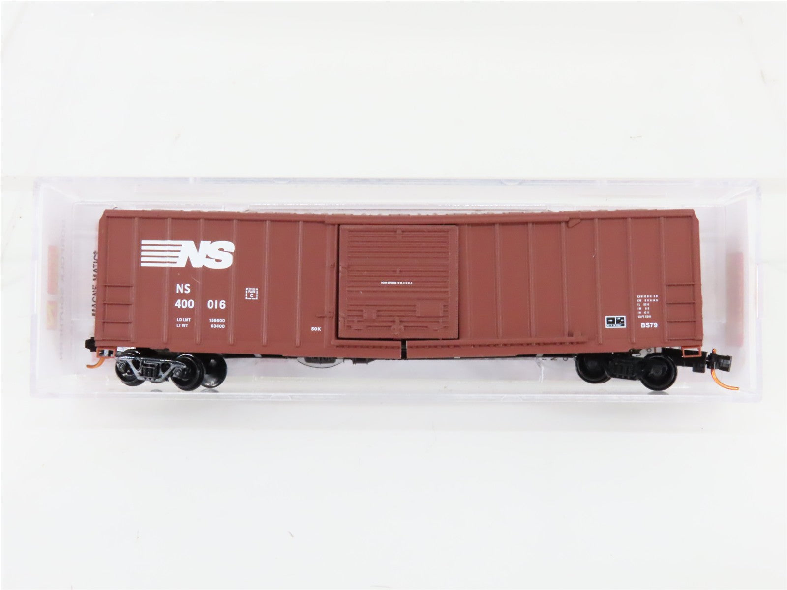 N Scale Micro-Trains MTL 02500732 NS Norfolk Southern 50' Boxcar #400016 w/ Load