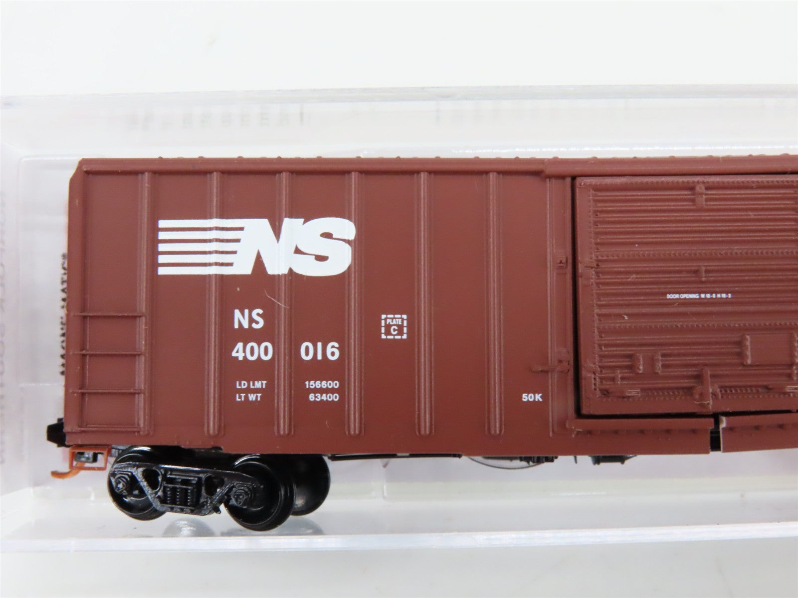 N Scale Micro-Trains MTL 02500732 NS Norfolk Southern 50' Boxcar #400016 w/ Load