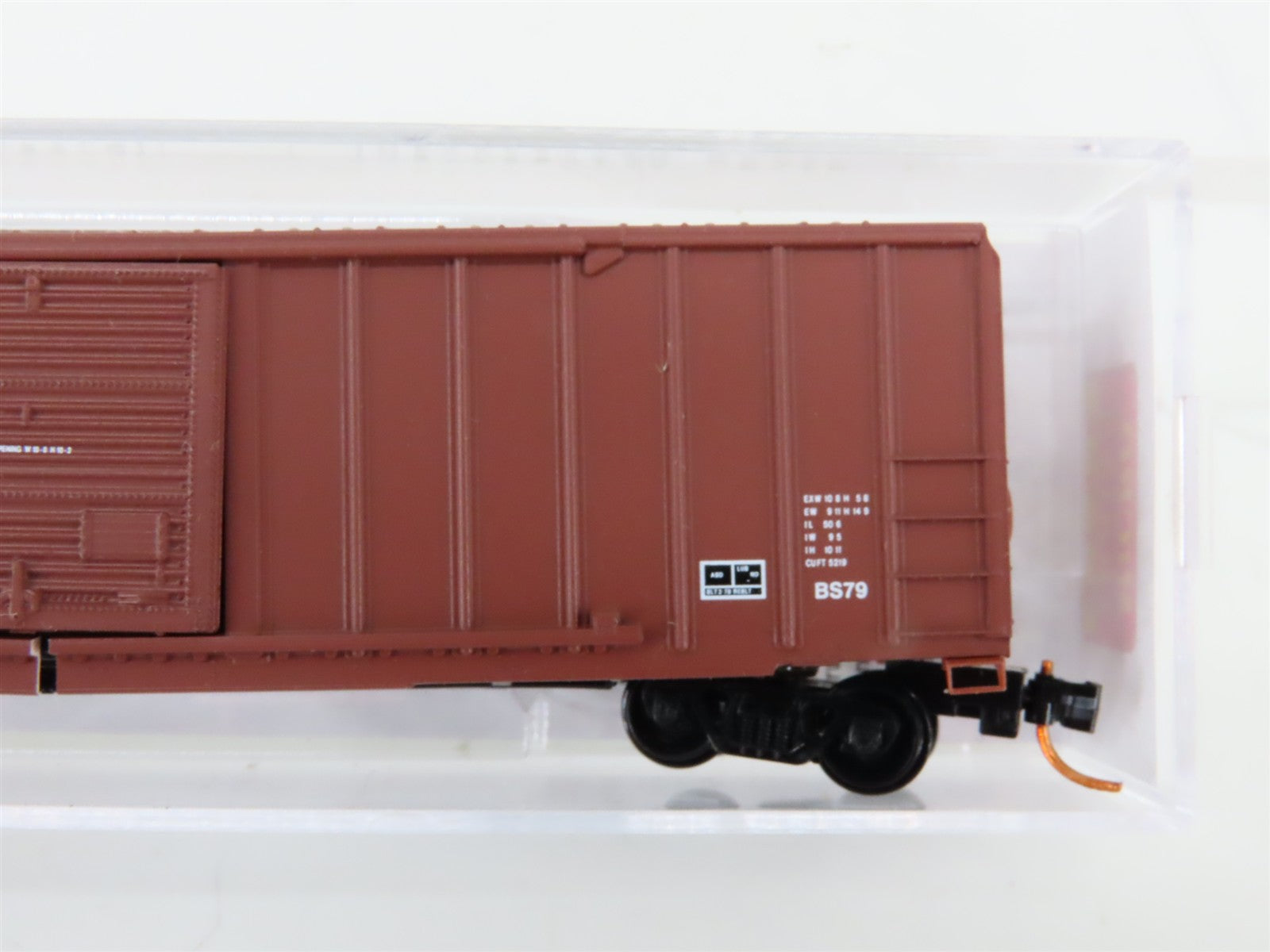 N Scale Micro-Trains MTL 02500732 NS Norfolk Southern 50' Boxcar #400016 w/ Load