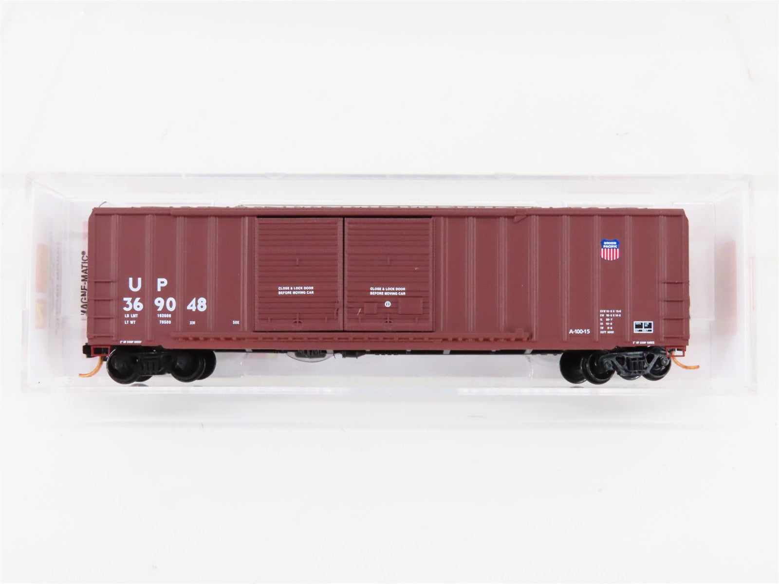 N Scale Micro-Trains MTL 03000230 UP Union Pacific 50' Box Car #369048