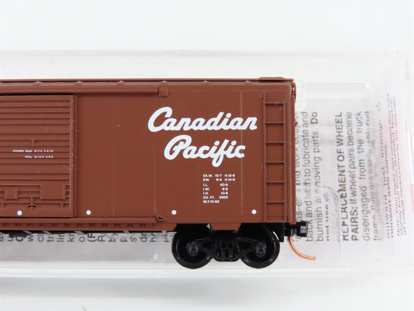 N Scale Micro-Trains MTL 22110 CP Canadian Pacific 40' Box Car #100197