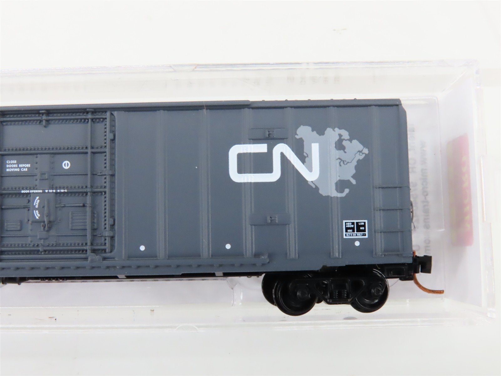 N Scale Micro-Trains MTL 02700330 CNIS Canadian National 50' Box Car #413028