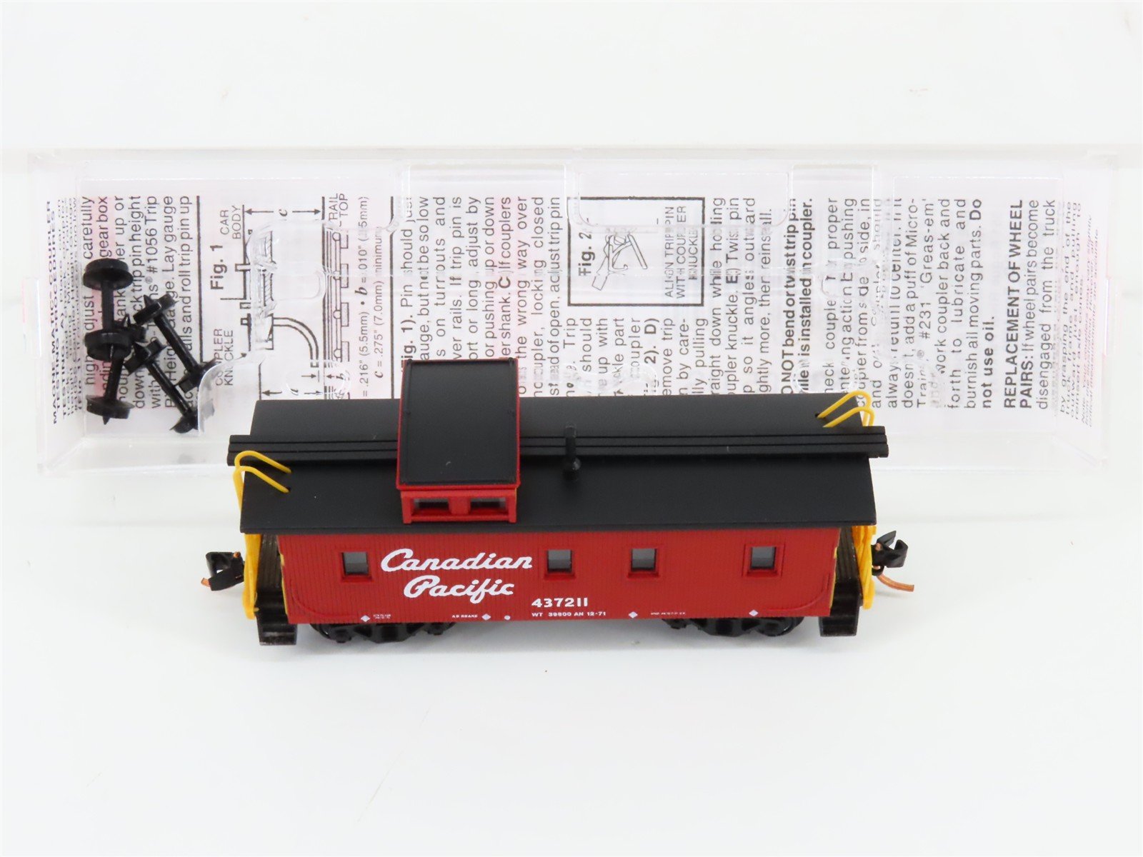 N Scale Micro-Trains MTL 05100240 CP Canadian Pacific 34' Caboose #437211