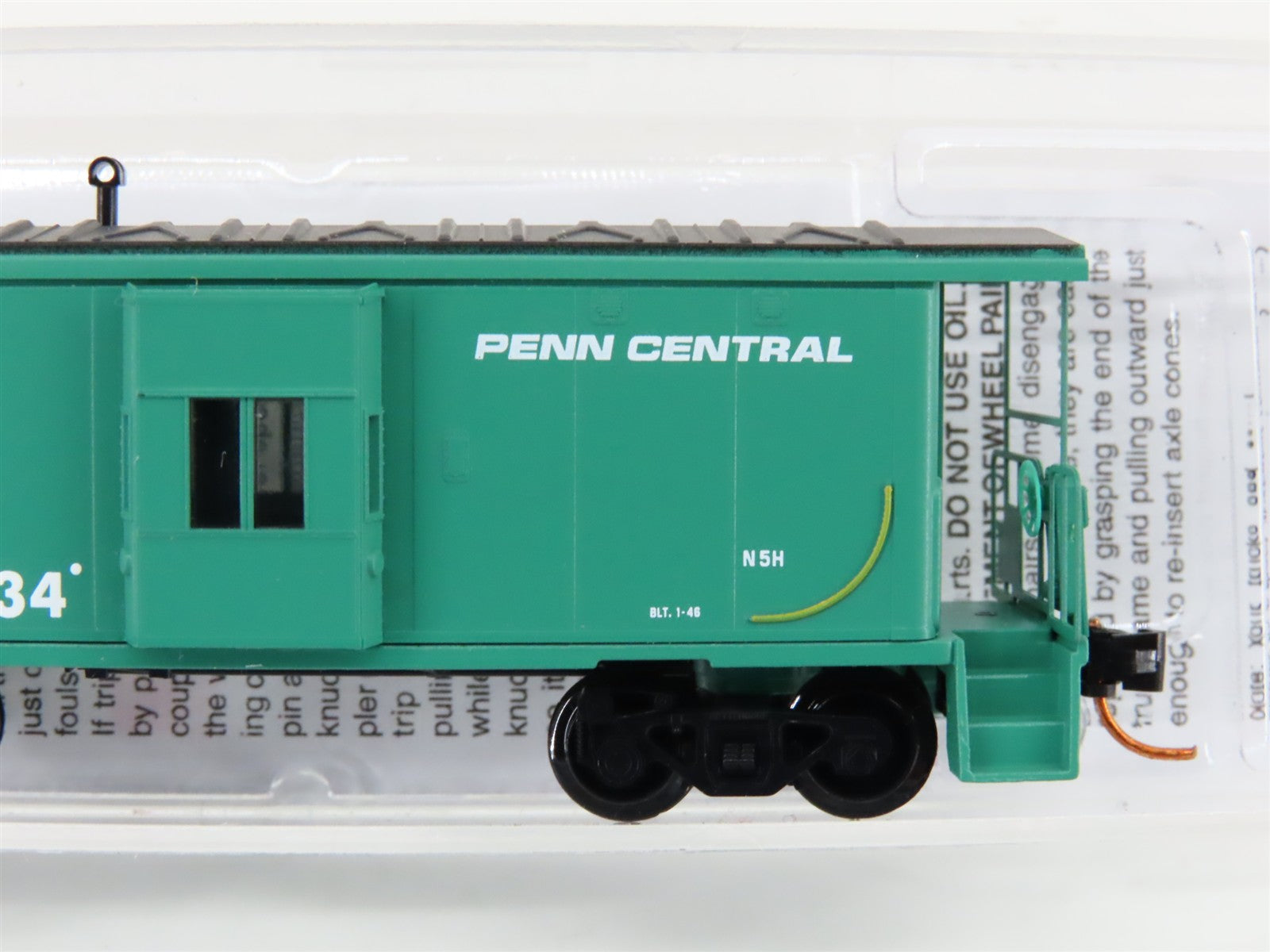 N Scale Micro-Trains MTL 13000050 PC Penn Central Bay Window Caboose #18434
