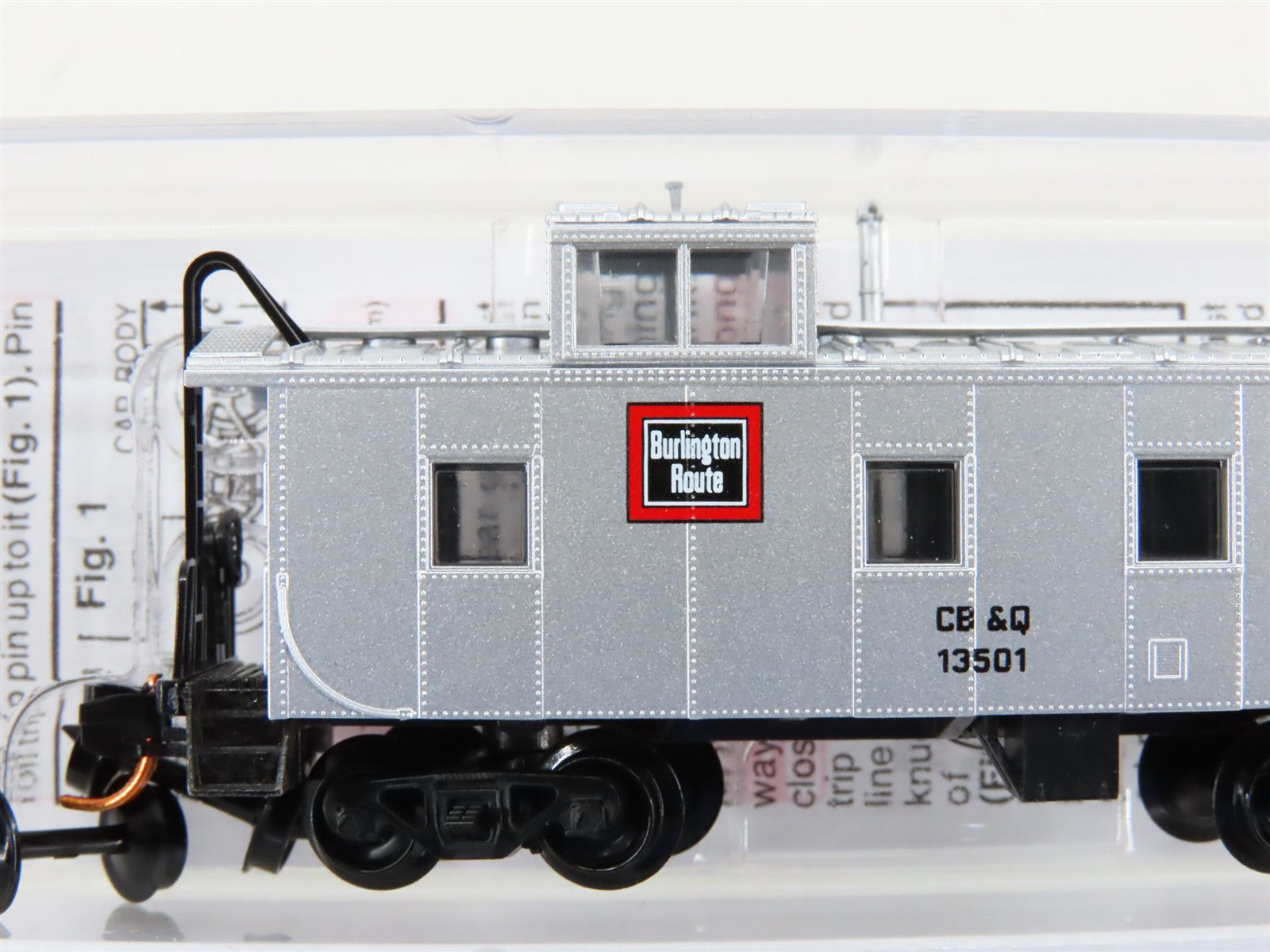 N Scale Micro-Trains MTL 10000290 CB&Q Burlington Route 36' Caboose #13501