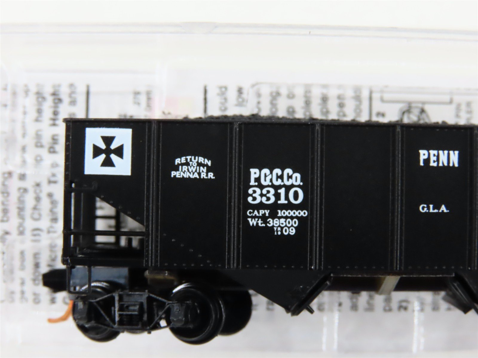 N Micro-Trains MTL 05600420 PGCCo Penn Gas Coal Co. 2-Bay Hopper #3310 w/ Load