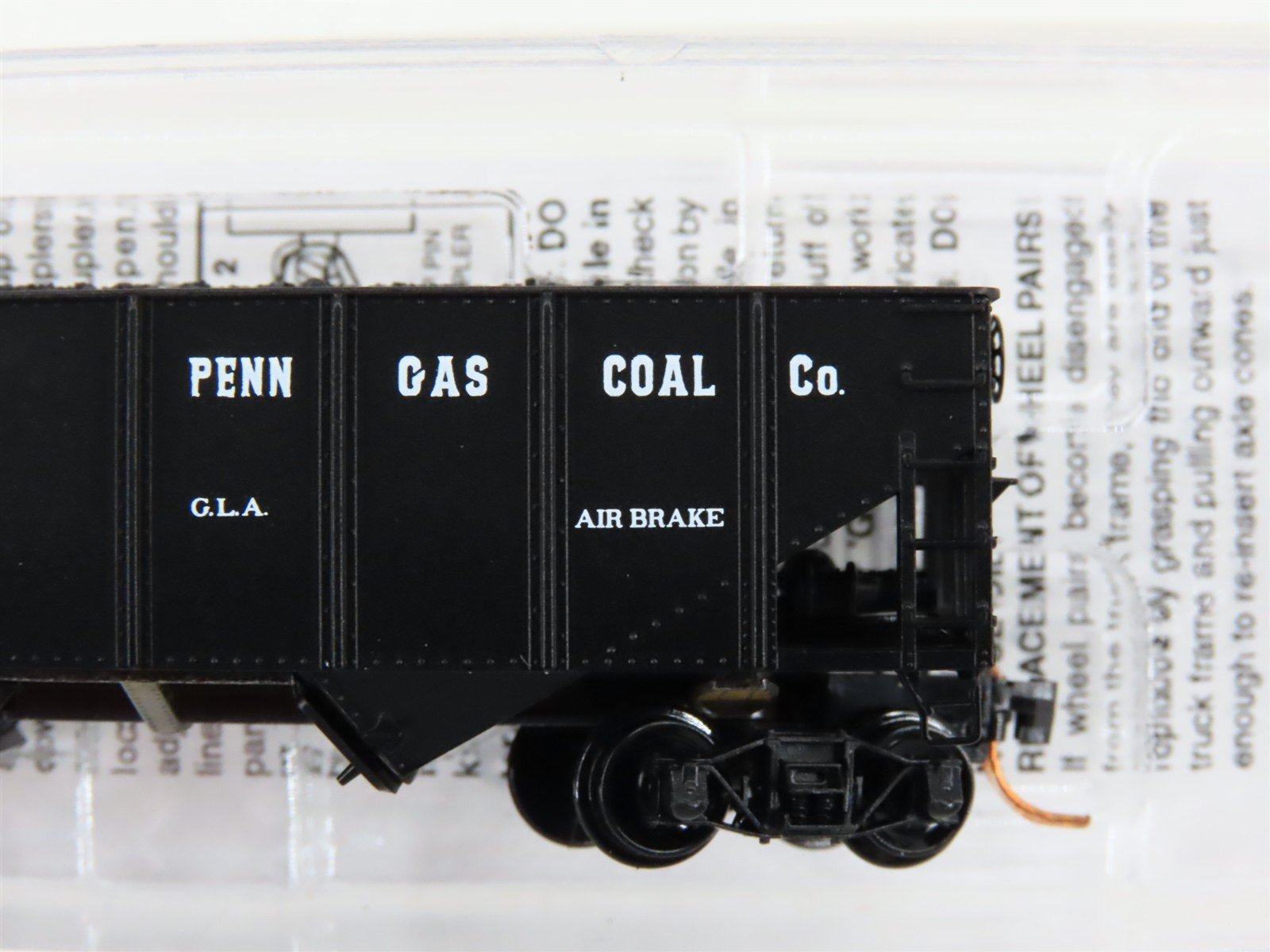 N Micro-Trains MTL 05600420 PGCCo Penn Gas Coal Co. 2-Bay Hopper #3310 w/ Load