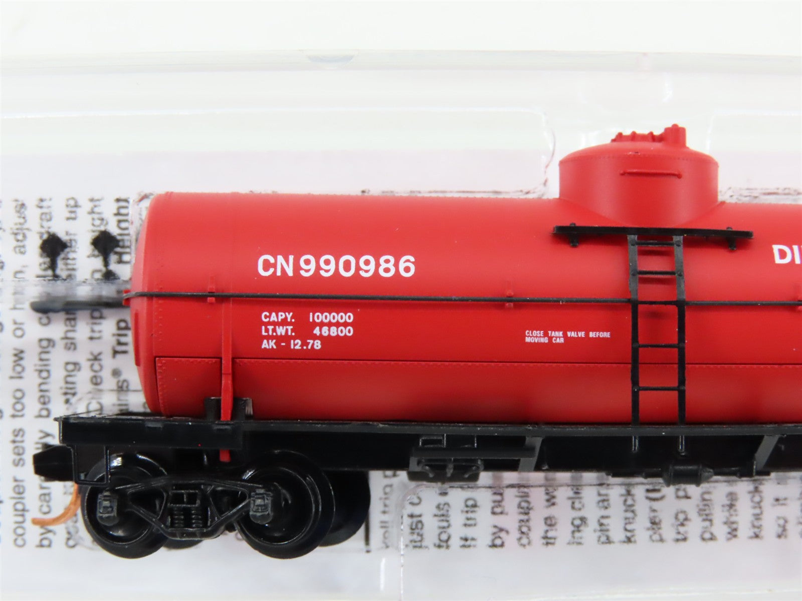 N Micro-Trains MTL 06500560 CN Canadian National 39' Single Dome Tank Car 990986