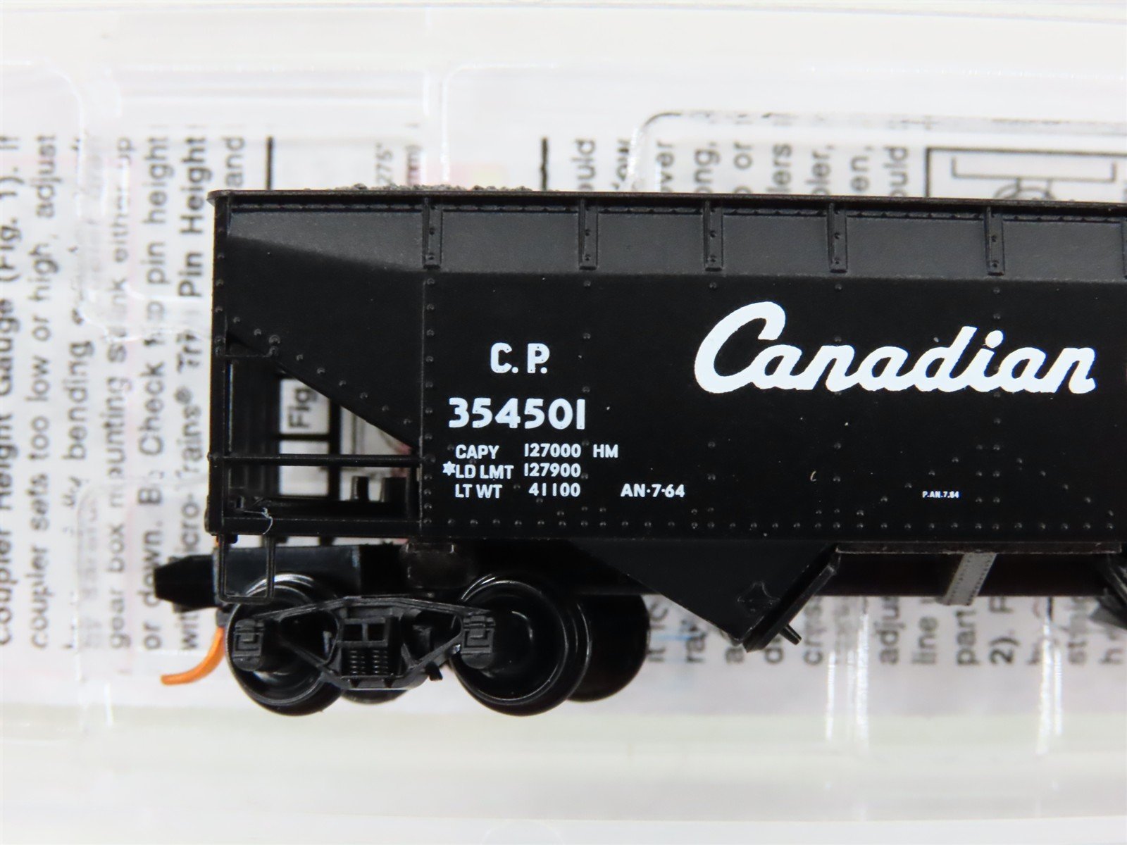 N Micro-Trains MTL 05500410 CP Canadian Pacific 2-Bay Hopper #354501 w/ Load