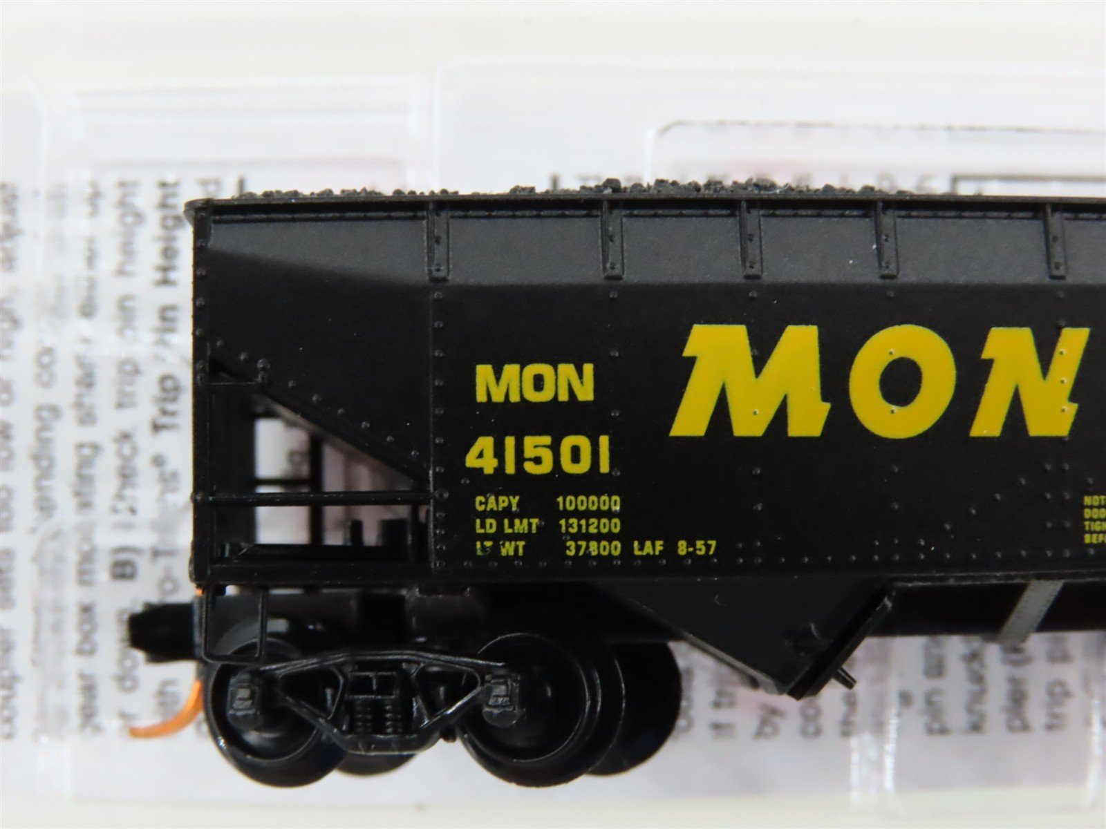 N Scale Micro-Trains MTL 05500370 MON Monon 2-Bay Hopper #41501 w/ Coal Load