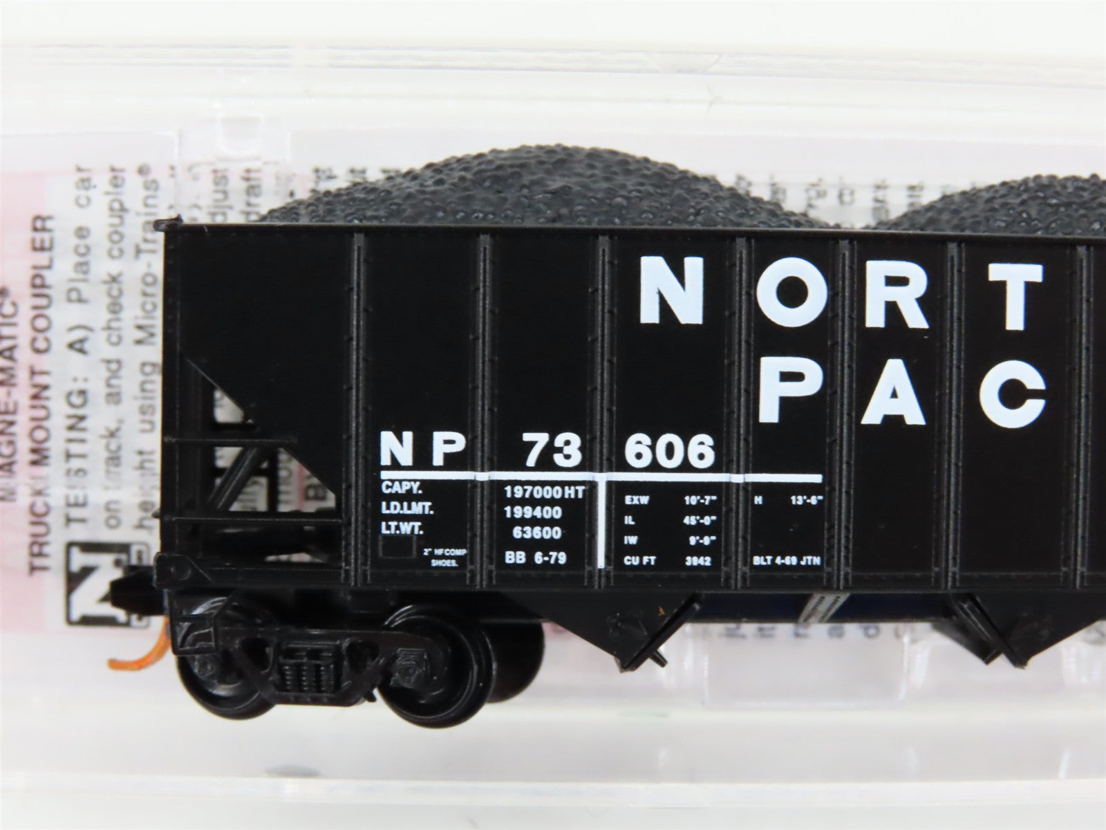 N Scale Micro-Trains MTL 10800211 NP Northern Pacific 3-Bay Hopper #73606 w/Load