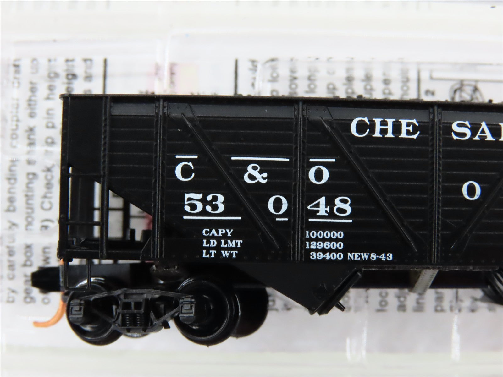 N Micro-Trains MTL 05700070 C&O Chesapeake & Ohio 2-Bay Hopper #53048 w/ Load