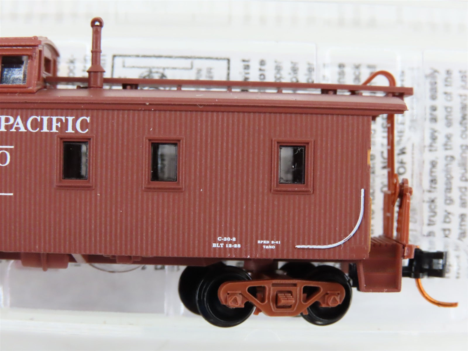 N Scale Micro-Trains MTL 05000220 T&NO Southern Pacific 34' Caboose #383