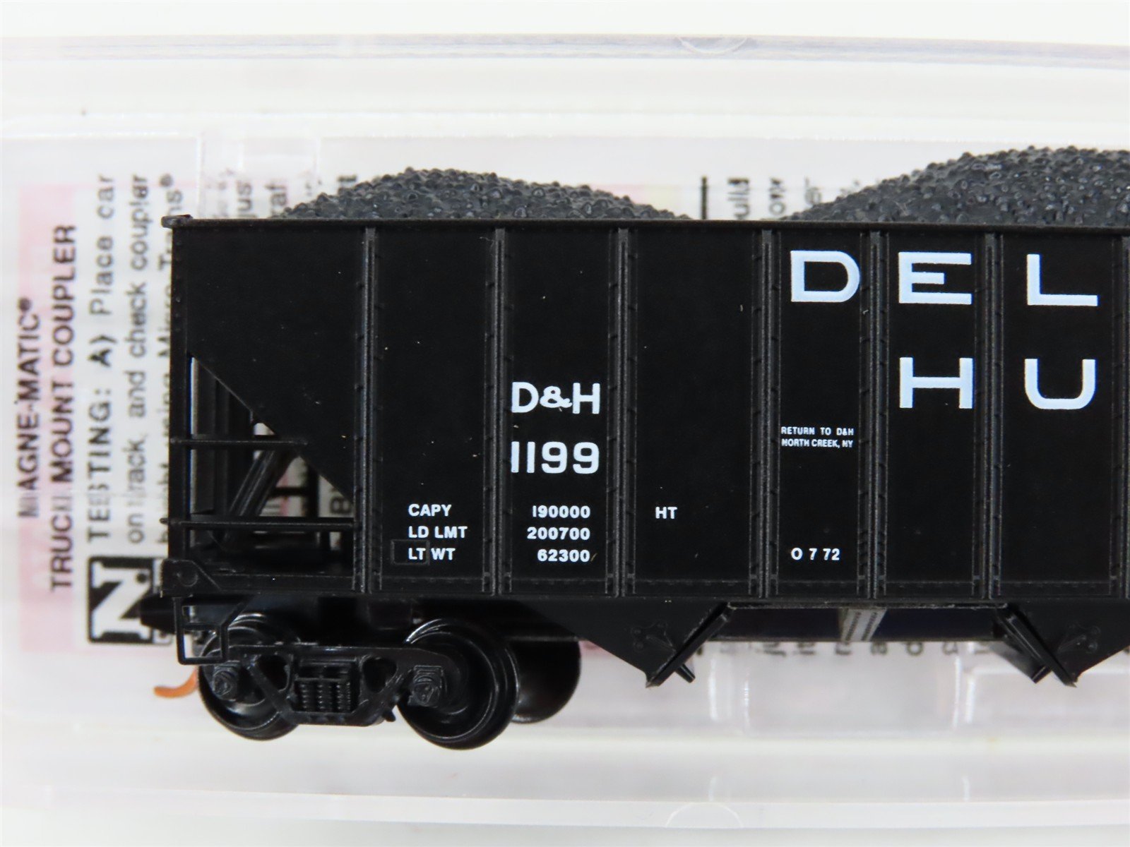 N Micro-Trains MTL 10800220 D&H Delaware & Hudson 3-Bay Hopper #1199 w/ Load