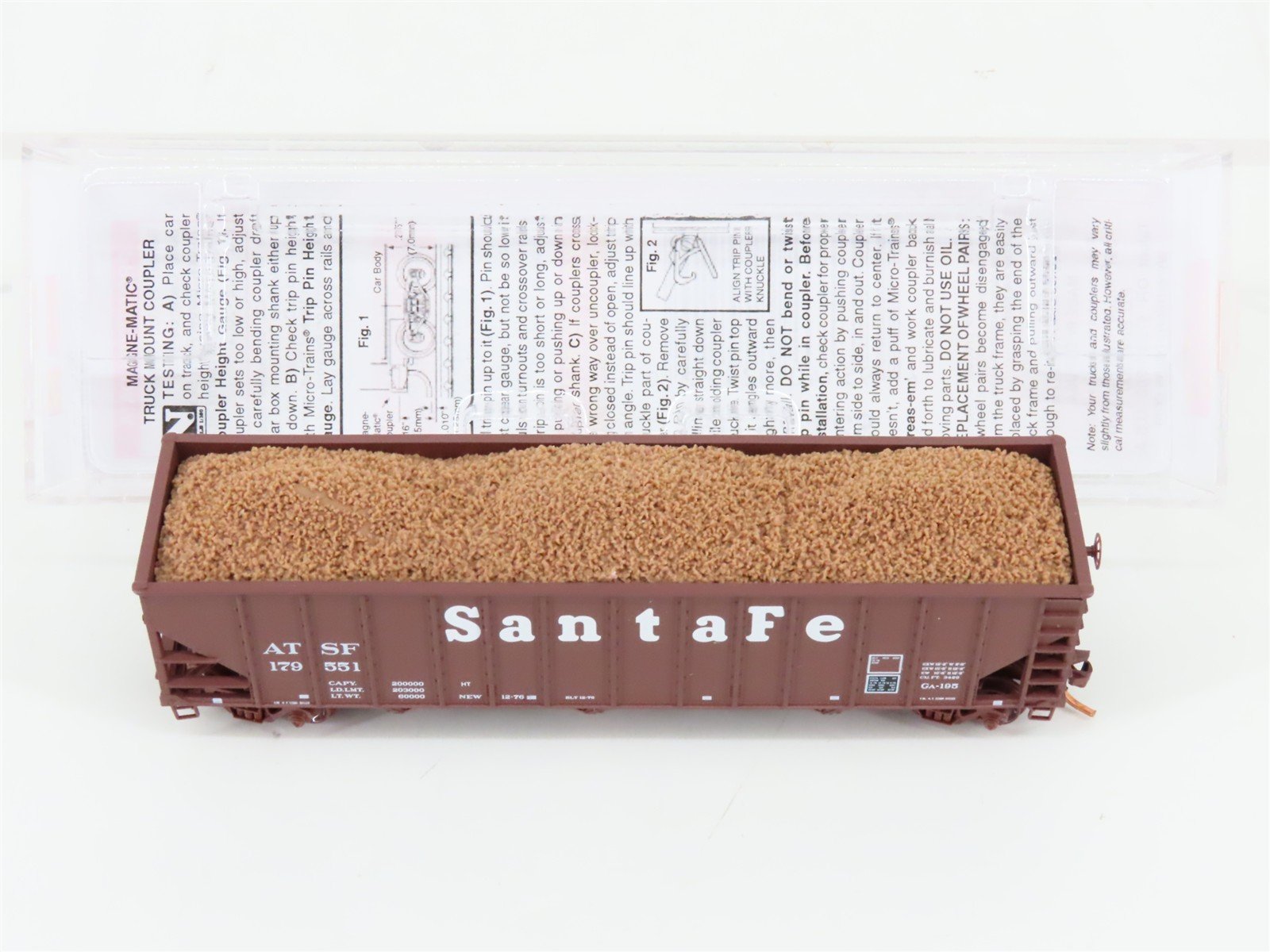 N Micro-Trains MTL 10800120 ATSF Santa Fe 3-Bay Hopper #179551 w/ Copper Load