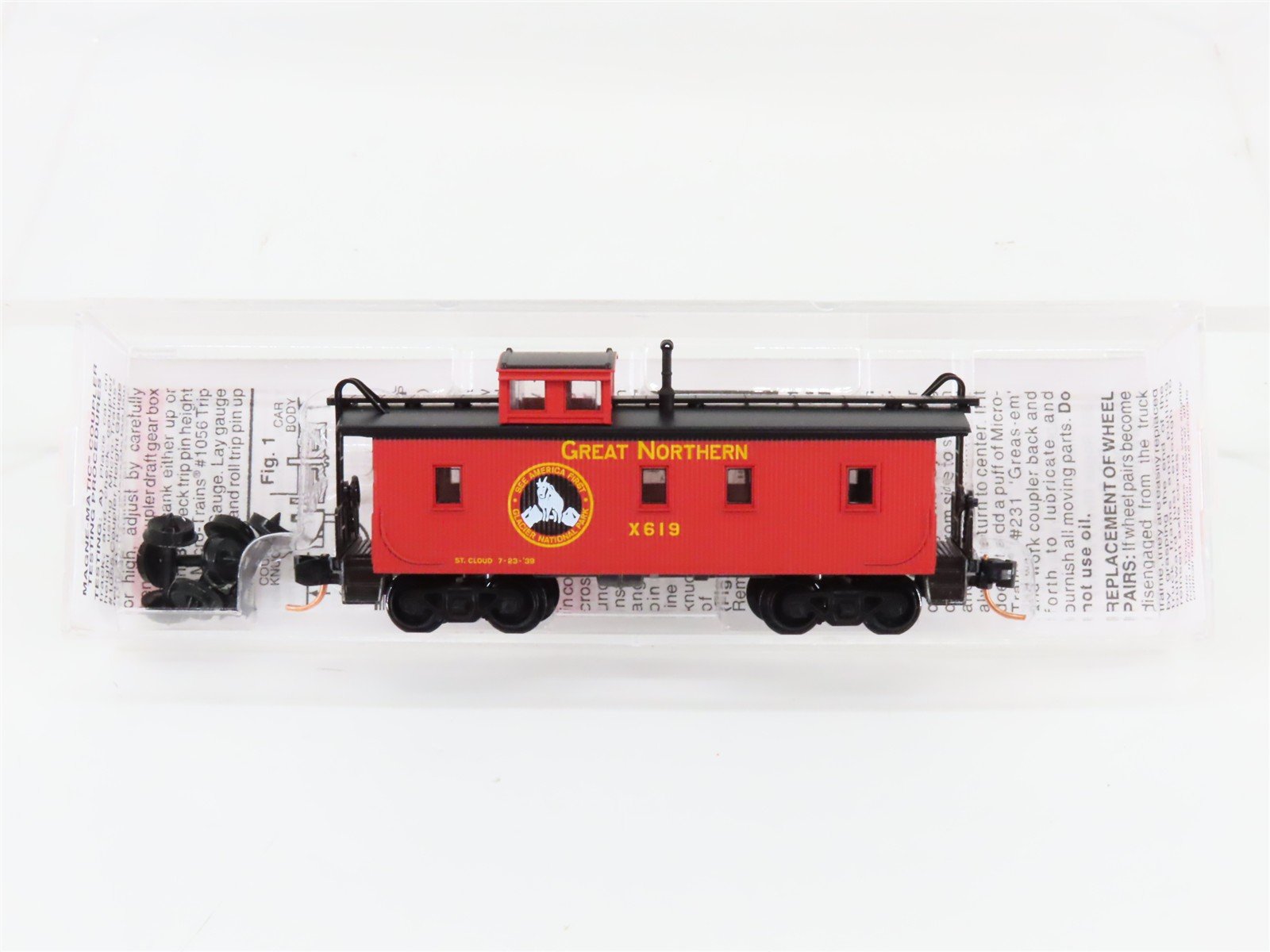 N Micro-Trains MTL 51110 GN Great Northern Glacier National Park Caboose #X619
