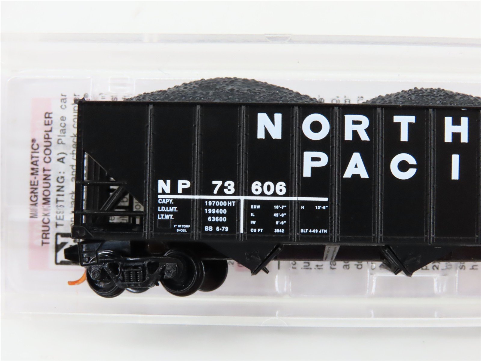 N Scale Micro-Trains MTL 10800211 NP Northern Pacific 3-Bay Hopper #73606 w/Load