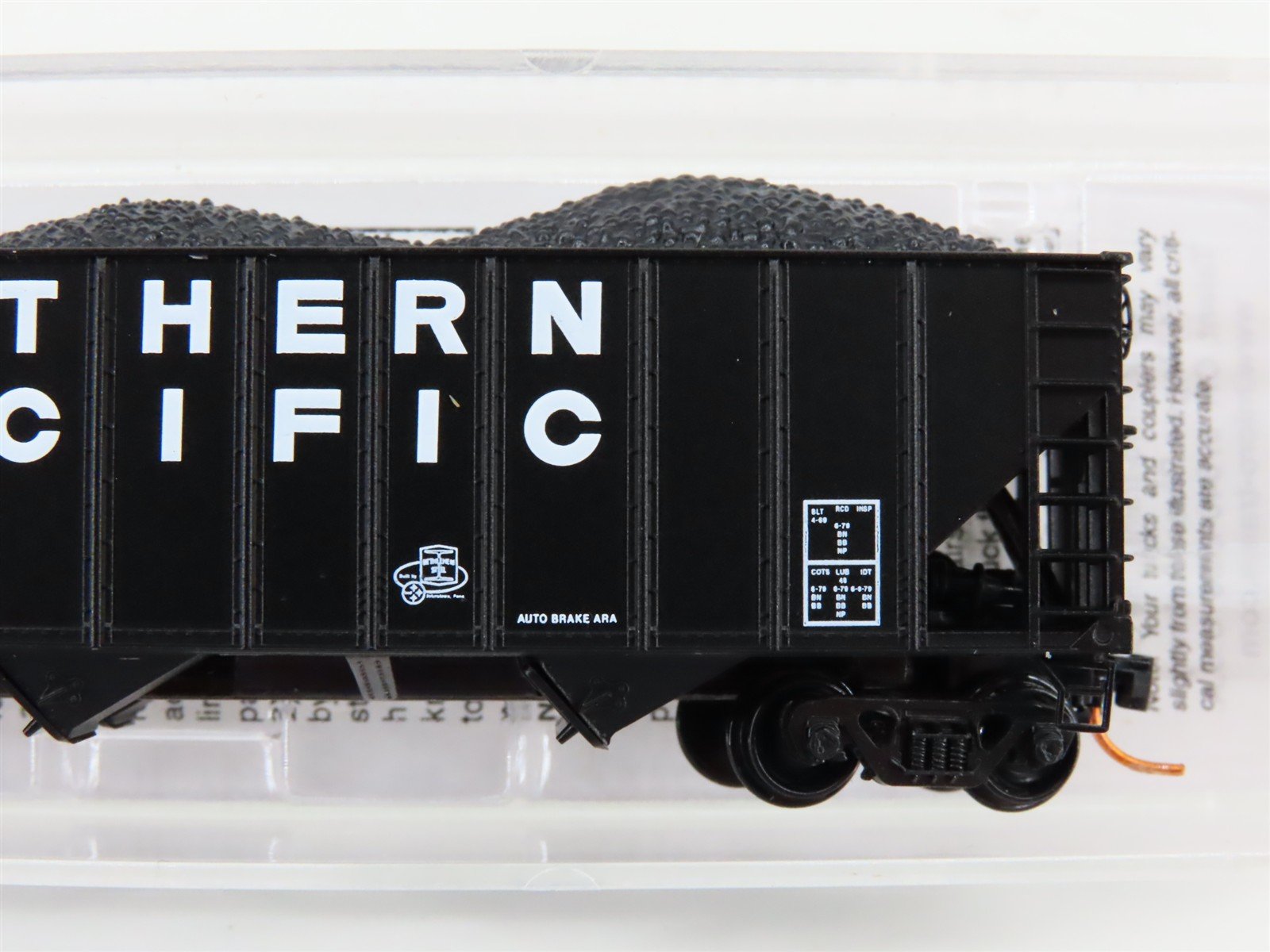 N Scale Micro-Trains MTL 10800211 NP Northern Pacific 3-Bay Hopper #73606 w/Load