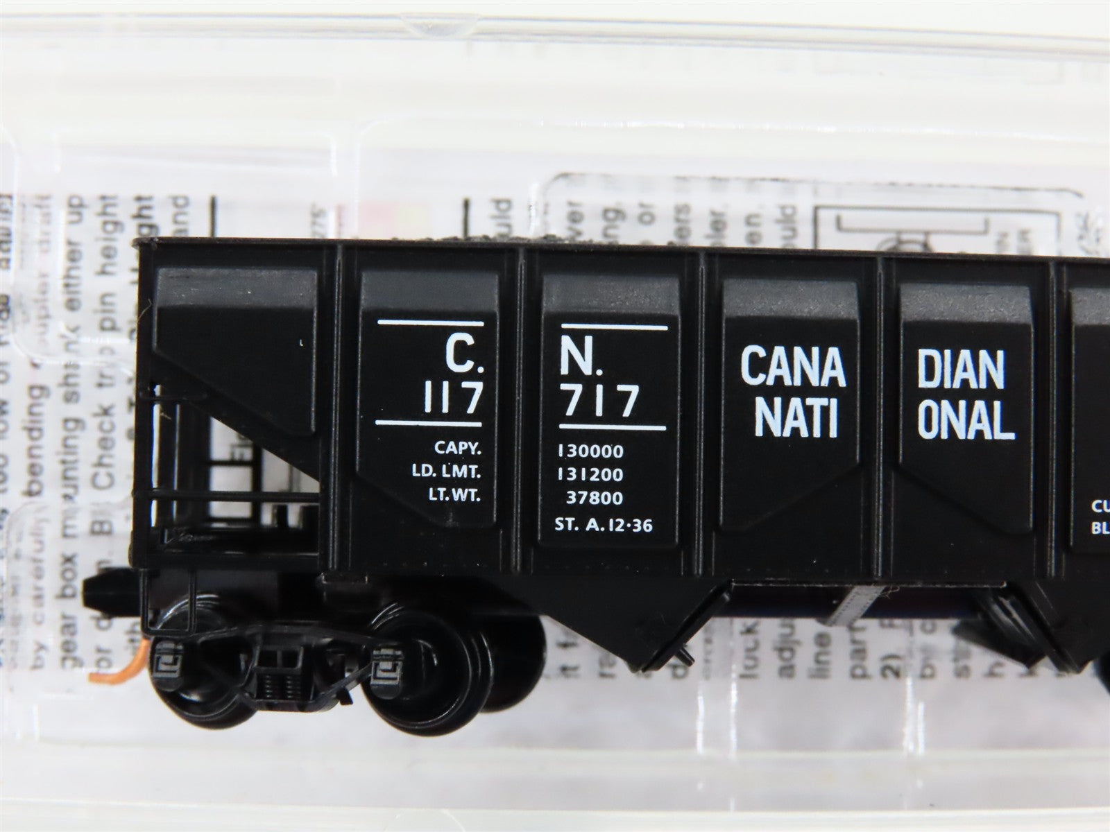 N Micro-Trains MTL 08500070 CN Canadian National 2-Bay Hopper #117717 w/ Load