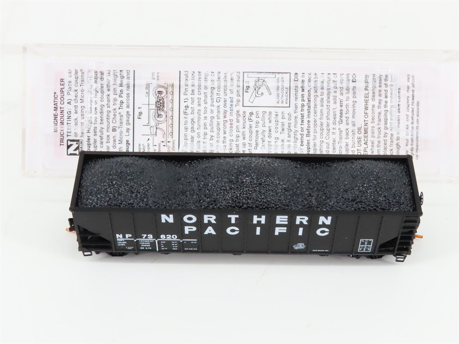 N Scale Micro-Trains MTL 10800212 NP Northern Pacific 3-Bay Hopper #73620 w/Load