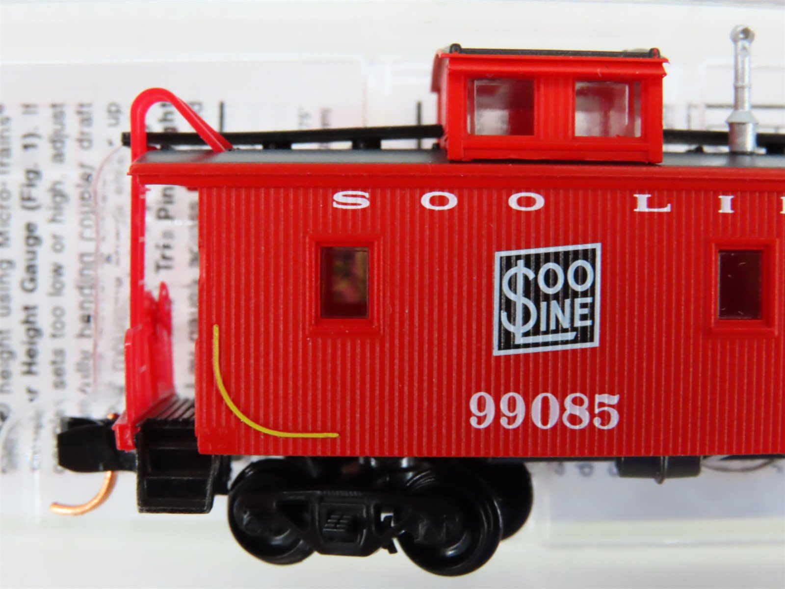 N Scale Micro-Trains MTL 05100070 SOO Line 34' Wood Sheathed Caboose #99085