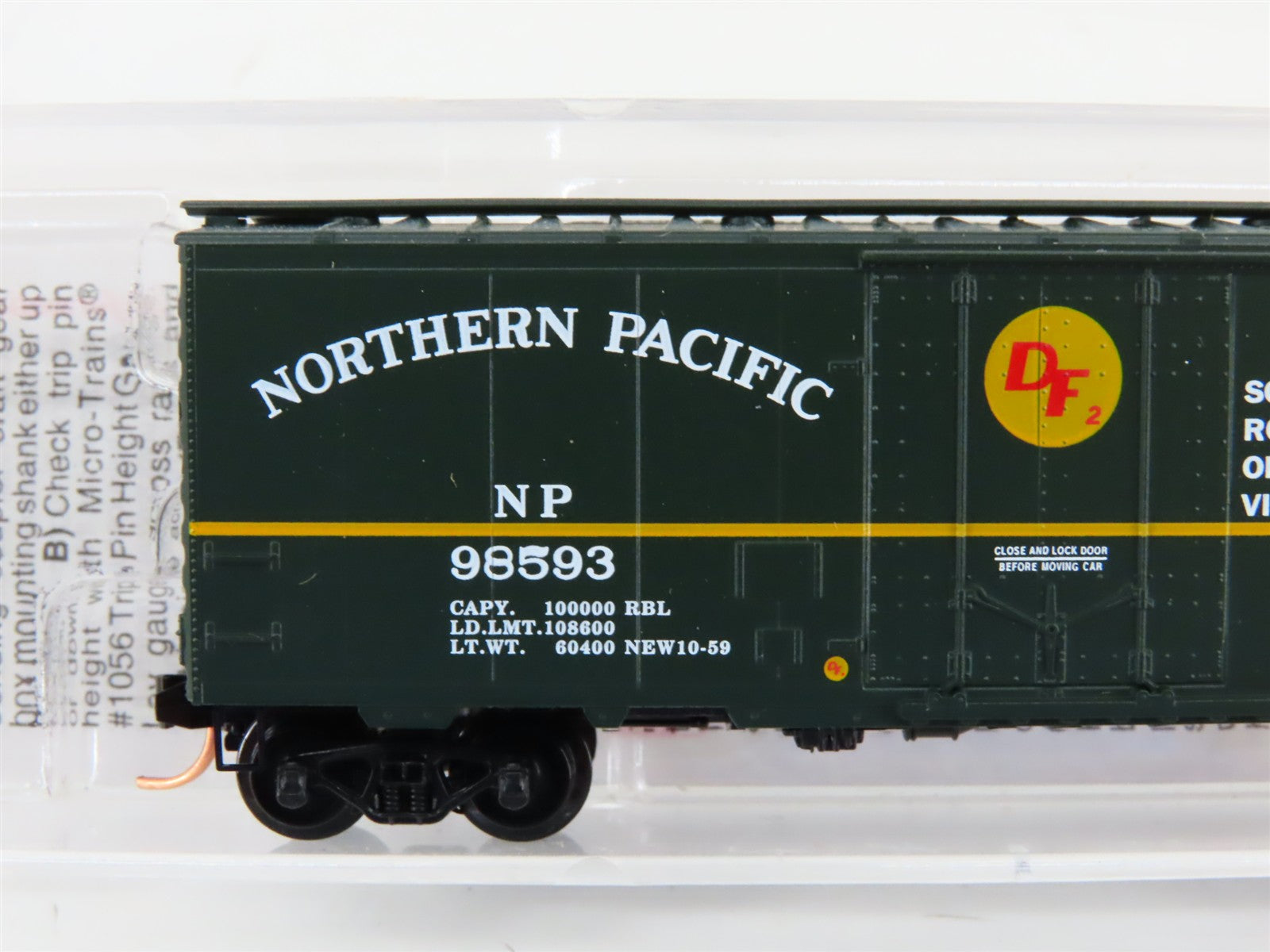 N Micro-Trains MTL 21210 NP Northern Pacific 