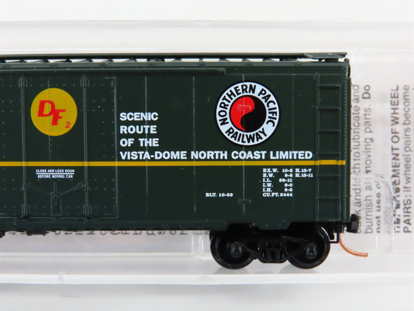 N Micro-Trains MTL 21210 NP Northern Pacific 