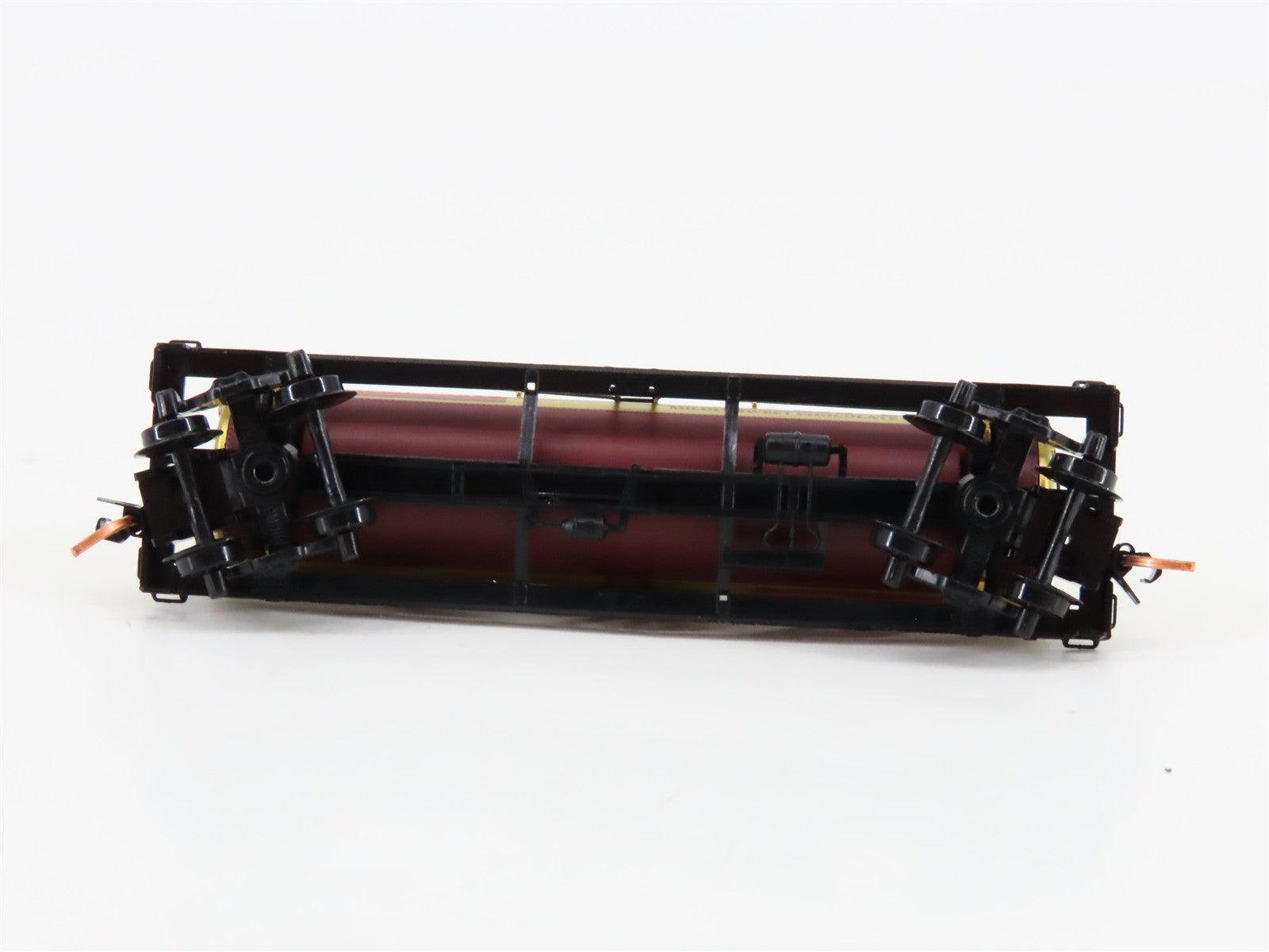 N Scale Micro-Trains MTL 65510 HFC Hershey 39' Single Dome Tank Car #3011