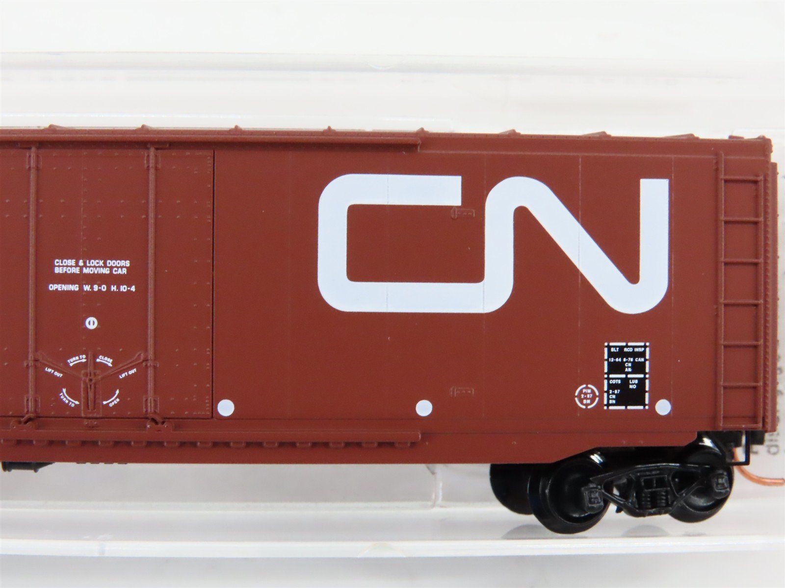 N Scale Micro-Trains MTL 38190 CN Canadian National 50' Box Car #401232