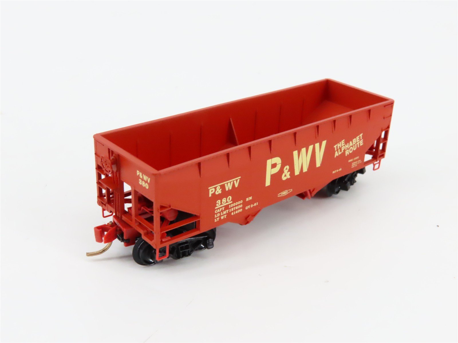 N Scale Micro-Trains MTL 55260 P&WV The Alphabet Route 2-Bay Open Hopper #380